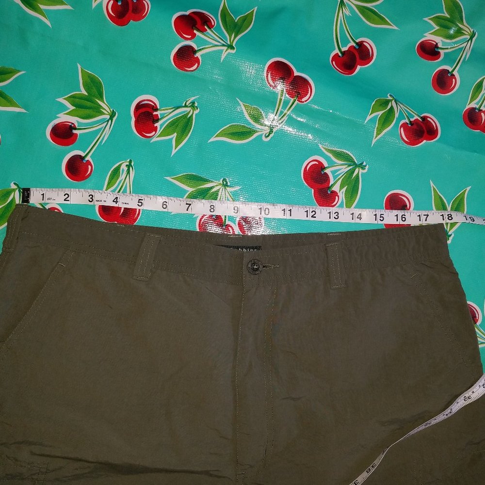Royal Robbins Men's Shorts 38 - Picture 3 of 6